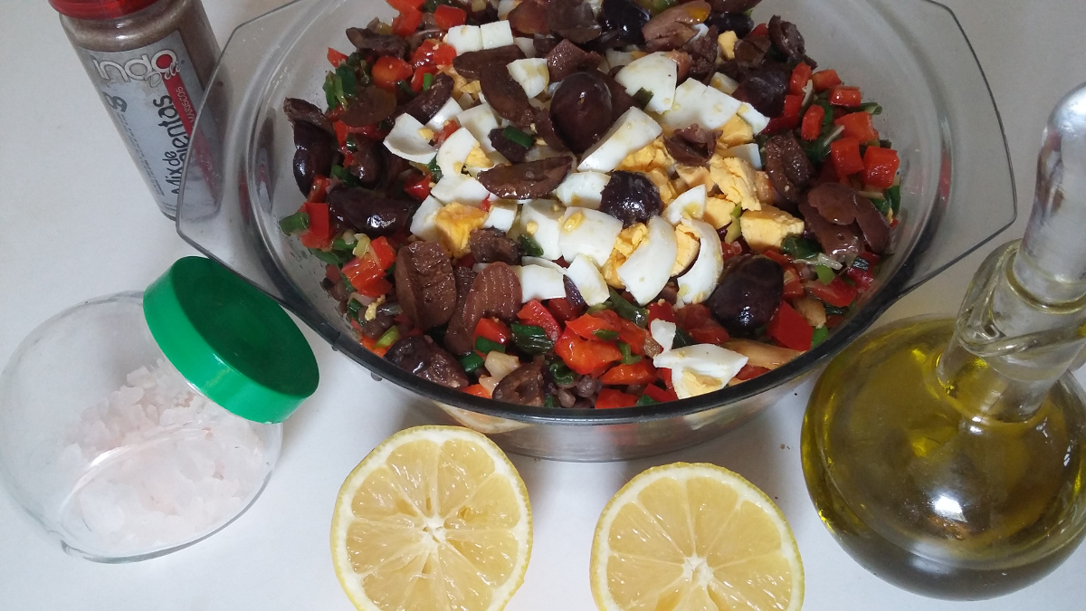 Ensalada griega condimentada